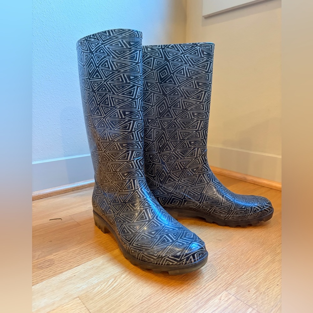Toms rain boots